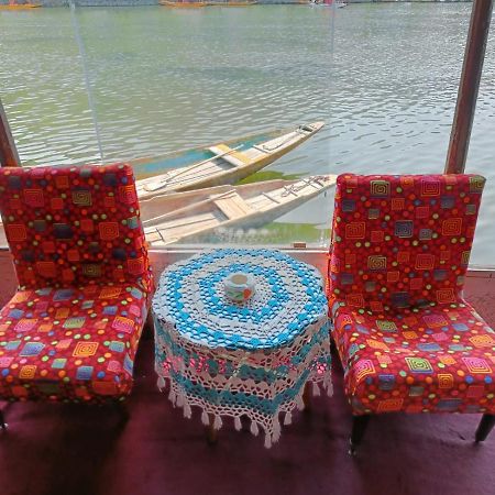 Island Homestay Srīnagar エクステリア 写真
