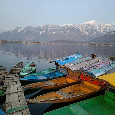 Island Homestay Srīnagar エクステリア 写真